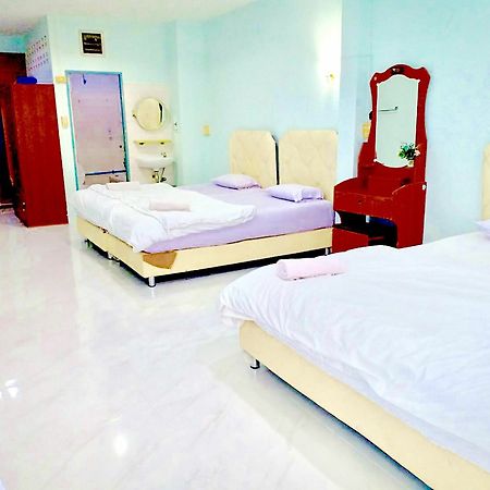 Ranong Boutique Hotel And Mall Екстериор снимка