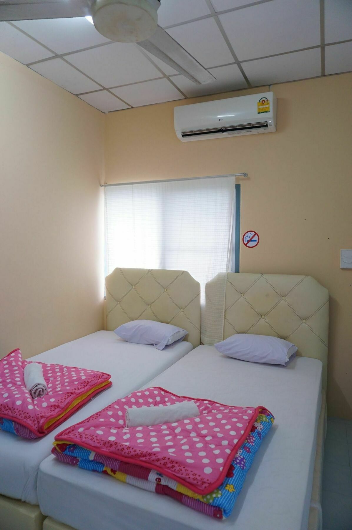 Ranong Boutique Hotel And Mall Екстериор снимка